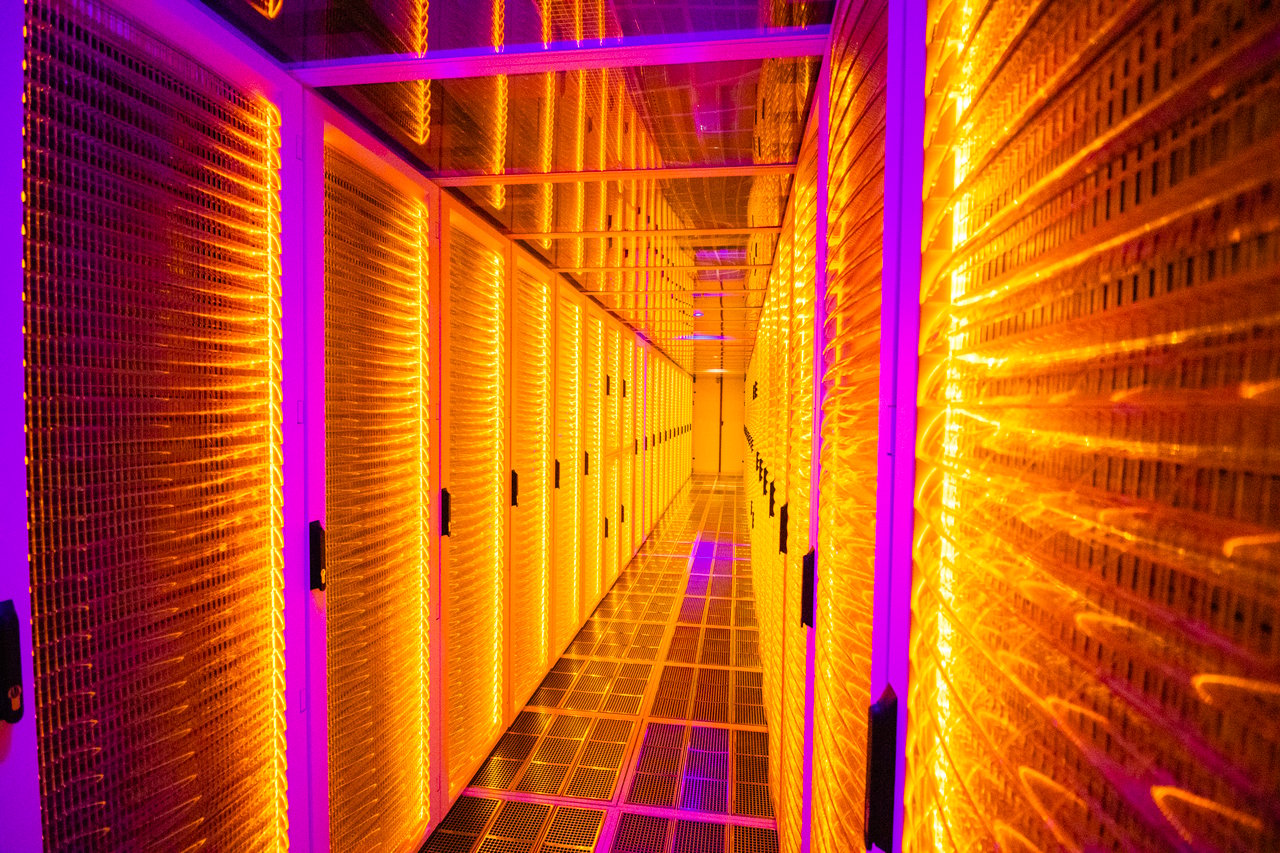 DC-HOSTDIME